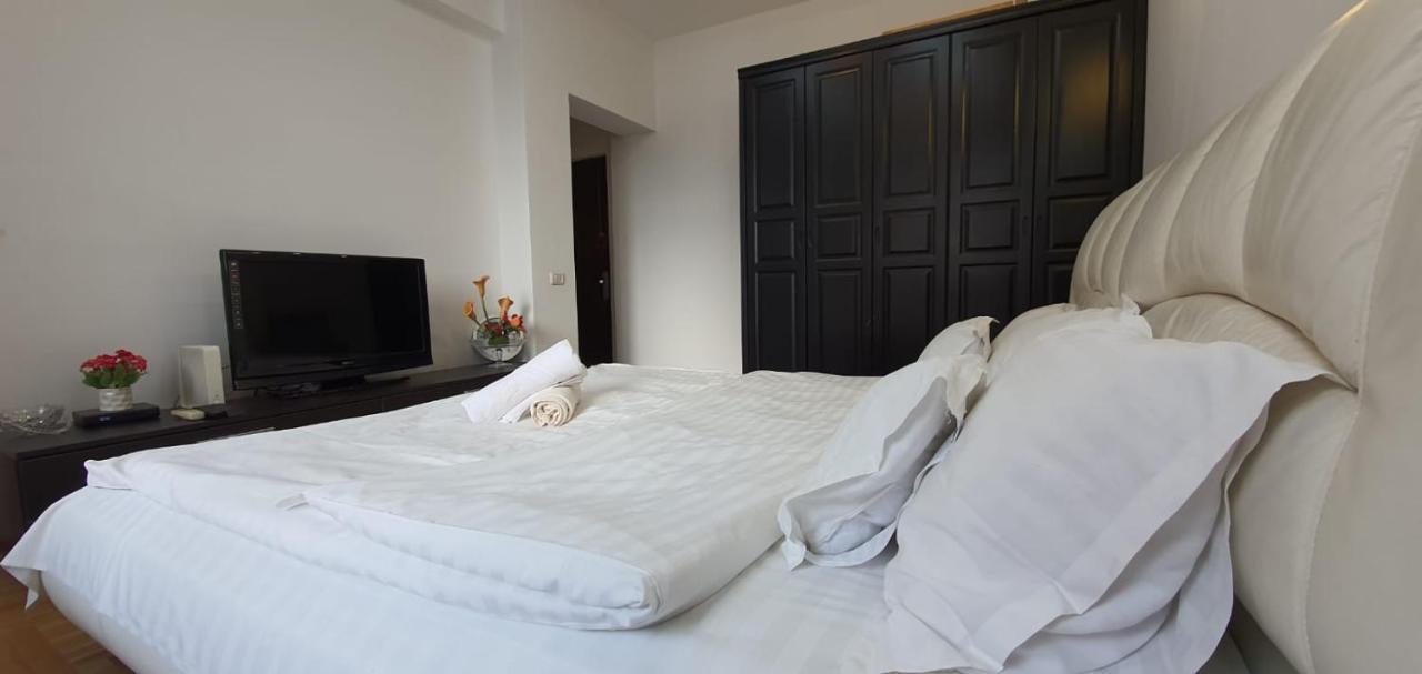 Apartment Grand Doamnei2 Bucharest